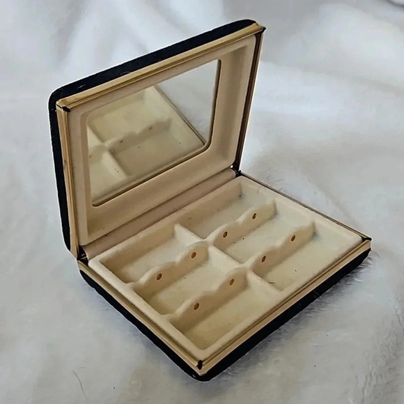 VINTAGE CADDY - Picture 1 of 7